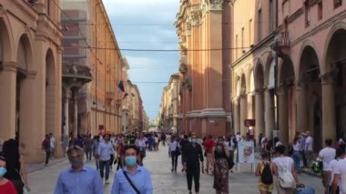 Via dell 'Indipendenza, Bologna, İtalya 3
