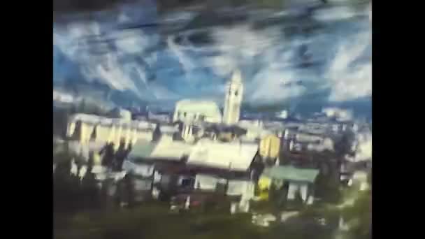 Dolomitler 1974 'te Braies' te yaz manzarası 1974 'te — Stok video