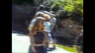 BOLZANO, İTALYA 1972: dağlarda İtalyan gezisi