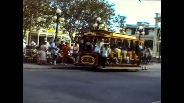 MIAMI 1980: Parque de atracciones Disneyland en Miami en 1980 12 — Vídeo de stock