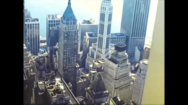 NEW YORK 1975: New York 70 'lerin ortalarında yukarıdan görüldü — Stok video