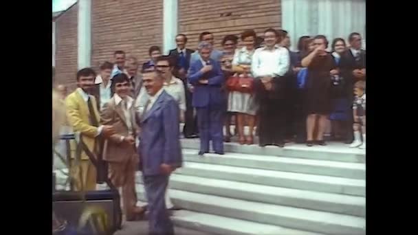 ROVİGO, İTALYA 1977: Vintage Düğün Töreni 8 — Stok video