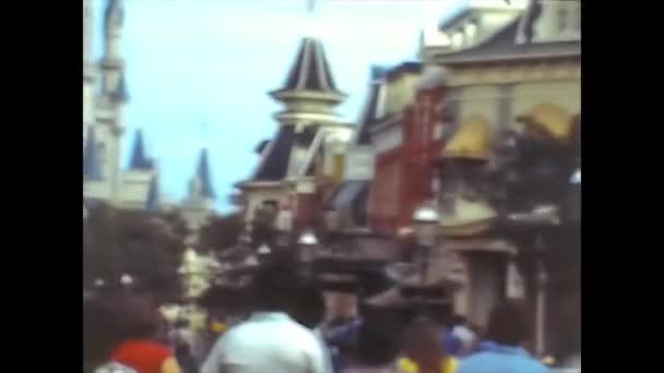 MIAMI 1980: 1980 'de Miami' deki Disneyland lunaparkı — Stok video