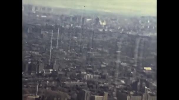 NEW YORK 1975: New Yorker Straßenansicht Mitte der 70er Jahre 13 — Stockvideo