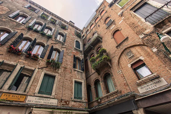 Detalle Del Edificio Con Ventana Detalles Arquitectura Venecia Italia — Foto de Stock