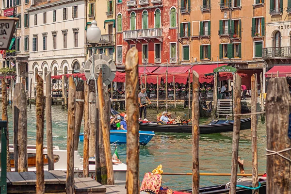 Venice Itália Julho 2020 Paisagem Canal Grande Com Barcos Gôndolas — Fotografia de Stock