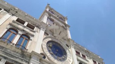 Venedik saat kulesi 2.