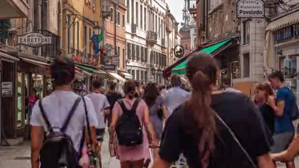 Hora Lapse of walking people in Venice alley — Vídeo de Stock