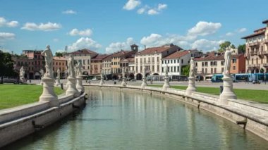 İtalya, Padua 'da Prato della Valle' nin Zaman Süreleri