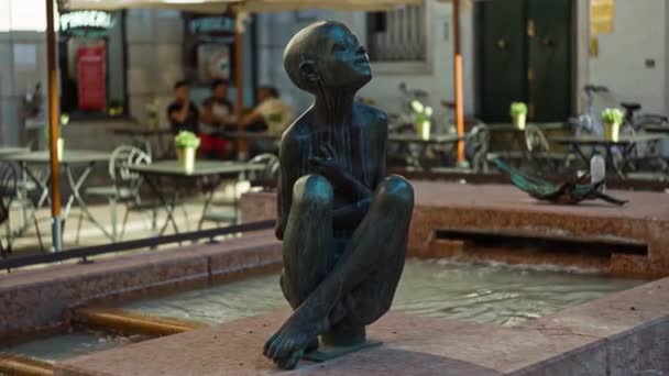 Estatua de Putto en Padua — Vídeos de Stock