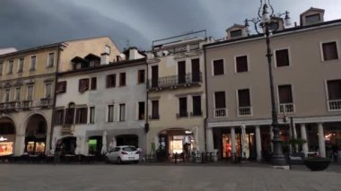 İtalya 'da Rovigo' da Vittorio Emanuele Meydanı