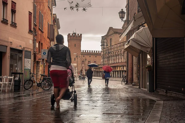 Ferrara Italië Juli 2020 Evocatief Uitzicht Straat Die Leidt Naar — Stockfoto