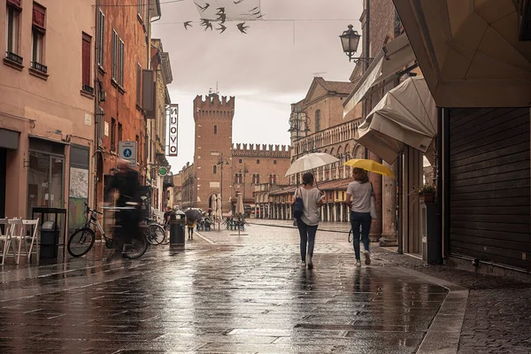 Ferrara Italië Juli 2020 Evocatief Uitzicht Straat Die Leidt Naar — Stockfoto