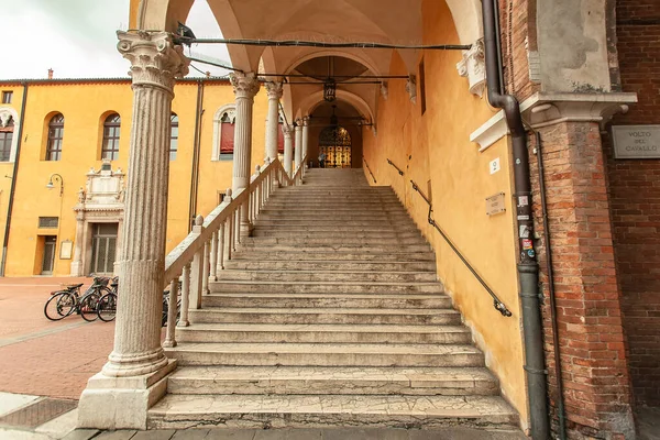 Ferrara Itália Julho 2020 Scalone Onore Ferrara Uma Famosa Escadaria — Fotografia de Stock