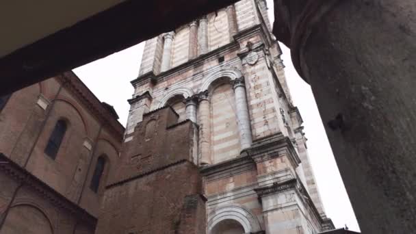 フェラーラのサン・ジョルジョ大聖堂の鐘楼6 — ストック動画