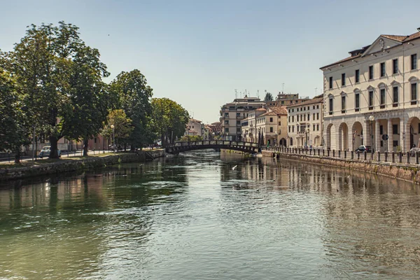Buranelli Vista Canal Treviso Itália Dia Ensolarado — Fotografia de Stock