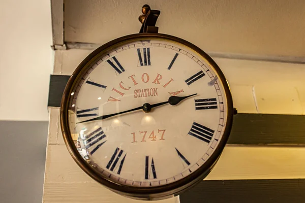 1747 Estación Victoria Antiguo Reloj Grande Detalle —  Fotos de Stock