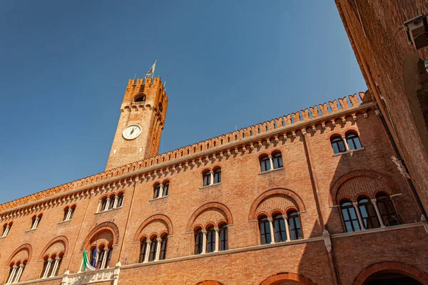 Torre Relógio Torre Civica Italiano Treviso Itália Dia Ensolarado — Fotografia de Stock