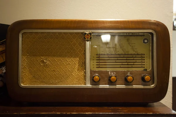 Dettaglio Apparecchiature Radio Legno Antico Vintage — Foto Stock