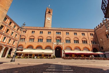 TREVISO, İTALYA 13 AĞUSTOS 2020: Piazza dei Signori, Treviso, İtalya