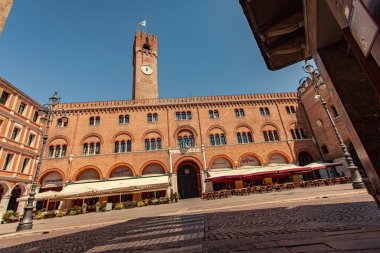 TREVISO, İTALYA 13 AĞUSTOS 2020: Piazza dei Signori, Treviso, İtalya