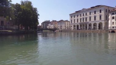 Treviso 8 'deki Buranelli nehrinin manzarası