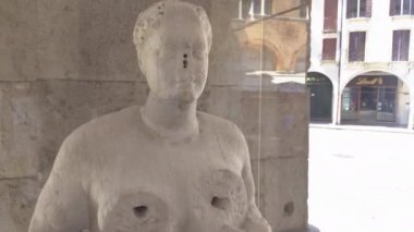 İtalya, Treviso 'da Fontana delle tette