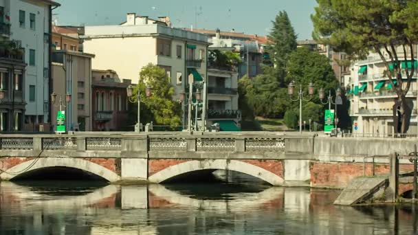 Buranelli canal landscape view in Treviso 4 — Stock Video