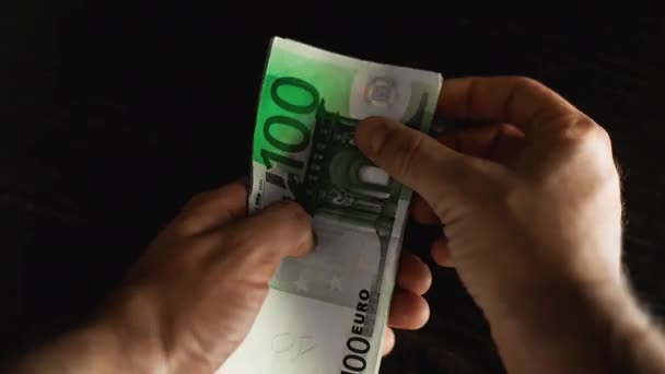 Het tellen van eurobankbiljetten in de hand 4 — Stockvideo