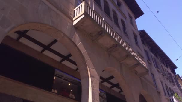 Utsikt över Calamaggiore en av huvudgatorna i Treviso 2 — Stockvideo