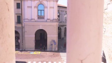 Treviso 2 'deki Palazzo dei Trecento' nun tırabzanı.
