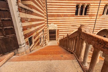 Scala della Regione, İtalya 'nın Verona şehrinde tarihi bir merdiven.