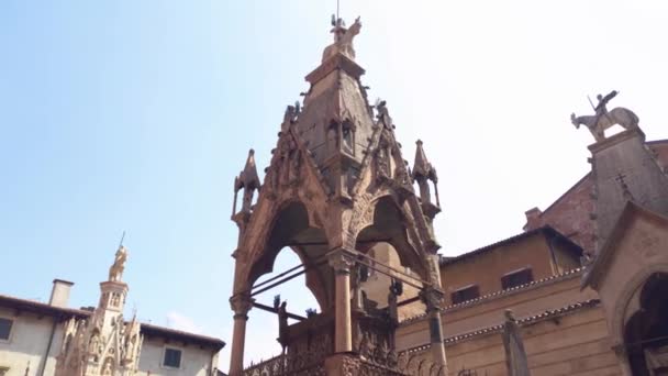 Arche Scaligere in Verona in Italien — Stockvideo