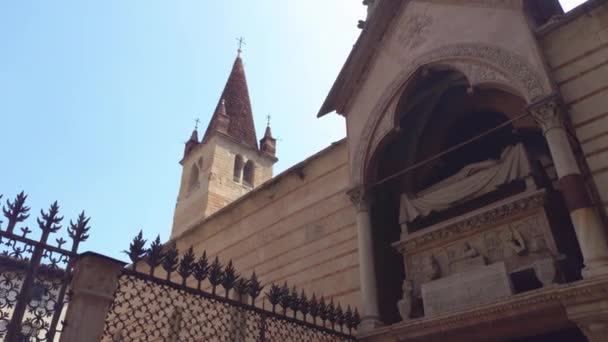 Arche Scaligere in Verona in Italien 2 — Stockvideo