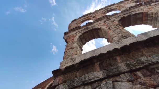 Arena di Verona Detalhe sob um céu azul 7 — Vídeo de Stock