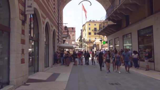 Vista de Piazza dei Signori, Plaza Signori en Inglés, en Verona en Italia 8 — Vídeos de Stock