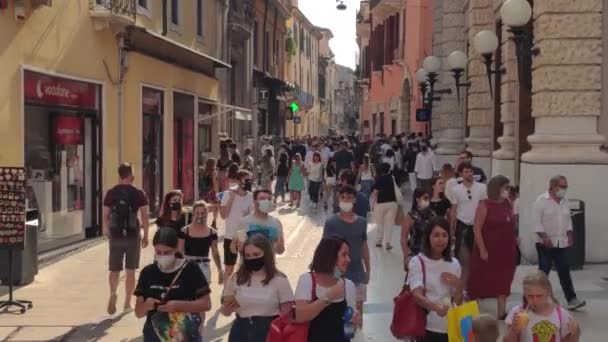 Vista da rua Mazzini em Verona, Itália 2 — Vídeo de Stock