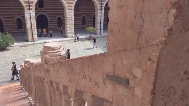 Palazzo della Regione mit Treppe in Verona in Italien 9 — Stockvideo