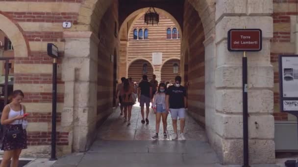 Piazza dei Signori, Signori Meydanı İngilizce, Verona, İtalya 6 — Stok video