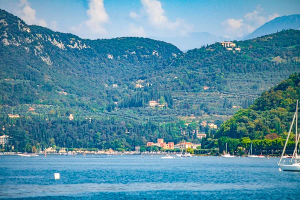 Veduta Del Lago Garda Italia Bardolino Durante Estate — Foto Stock