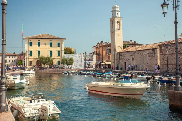 Lazise Italië September 2020 Dogana Veneta Porticciolo Lazise Italië Met — Stockfoto