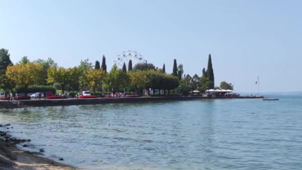 Vista del lago Garda en Italia desde Bardolino 15 — Vídeos de Stock