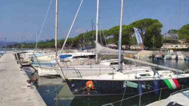 Garda Gölü 2 'deki Lazise Limanı