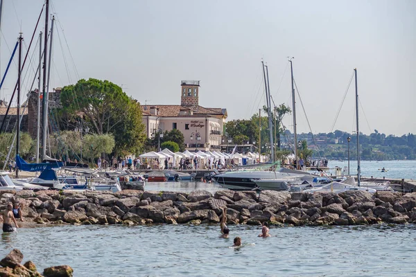 Lazise Italië September 2020 Landschap Aan Het Gardameer Lazise Italië — Stockfoto