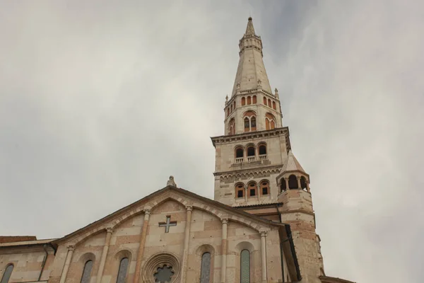 Ghirlandina Antigua Torre Duomo Desde Abajo Ciudad Módena Italia — Foto de Stock