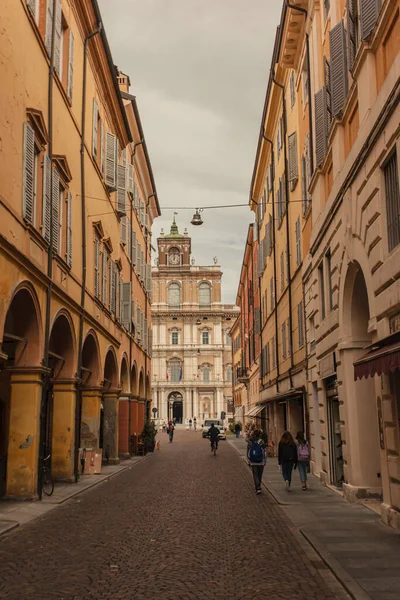 Modena Olaszország 2020 Október Piazza Roma Modenában Olaszországban Angol Nyelven — Stock Fotó