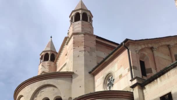 Detalhe do Duomo de Modena na Itália 2 — Vídeo de Stock