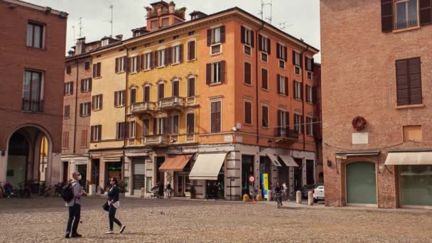 イタリアのモデナの広場・グランデ6 — ストック動画