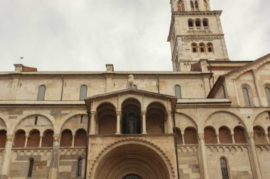 Modena 'nın İtalya' daki Duomo 'sunun detayları, şehirdeki en önemli kilise.
