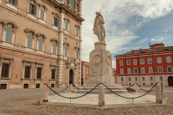 Ciro Menotti Standbeeld Modena Het Centrale Plein Van Stad — Stockfoto